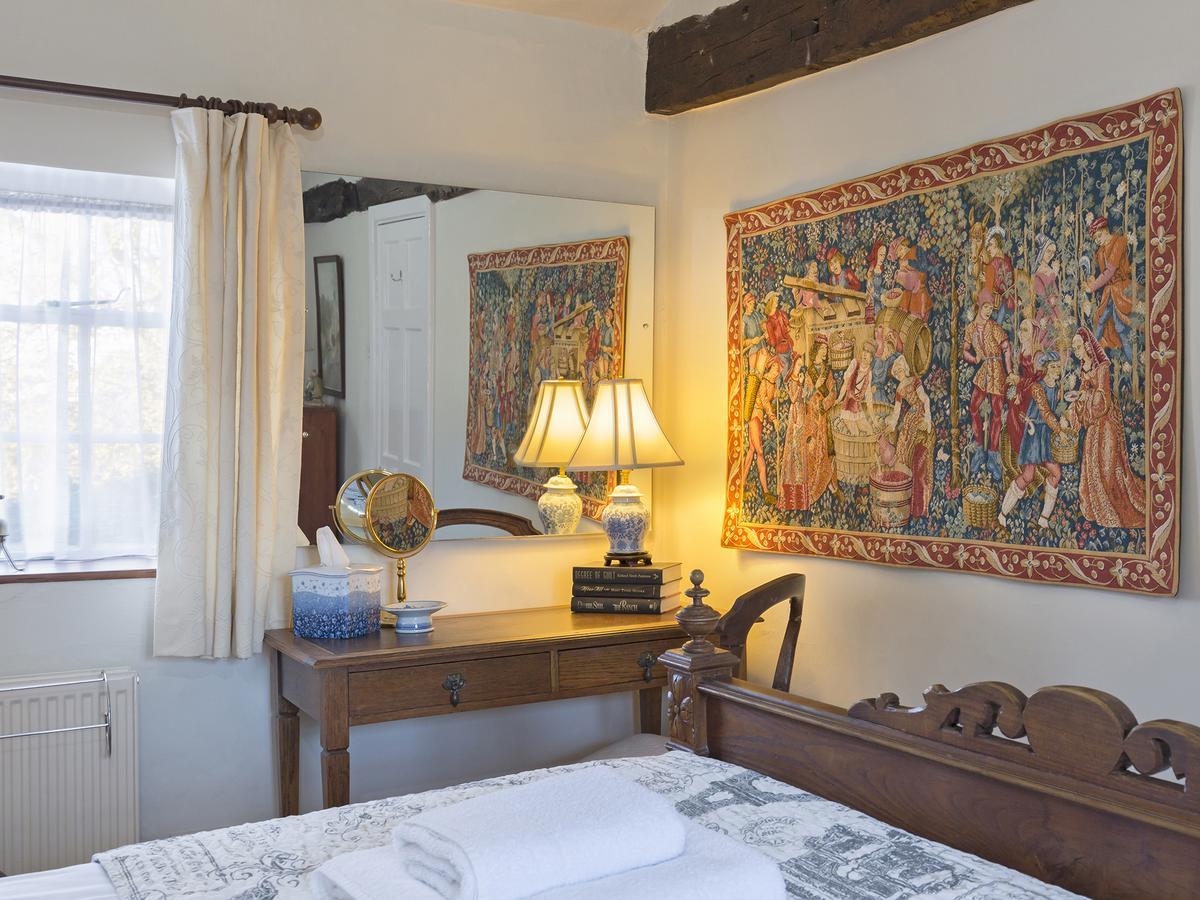 Box Cottage Бродвей Екстер'єр фото