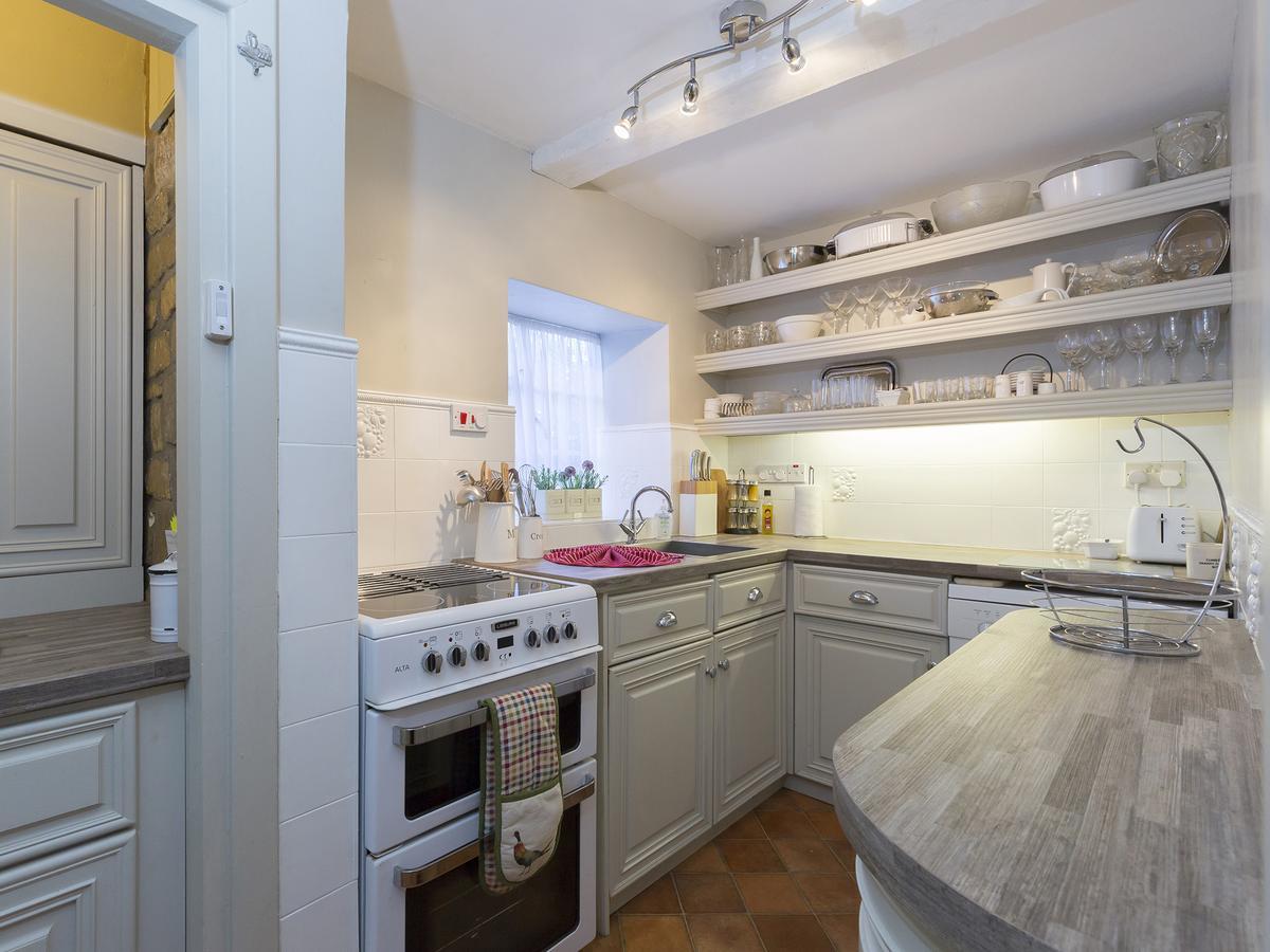Box Cottage Бродвей Екстер'єр фото